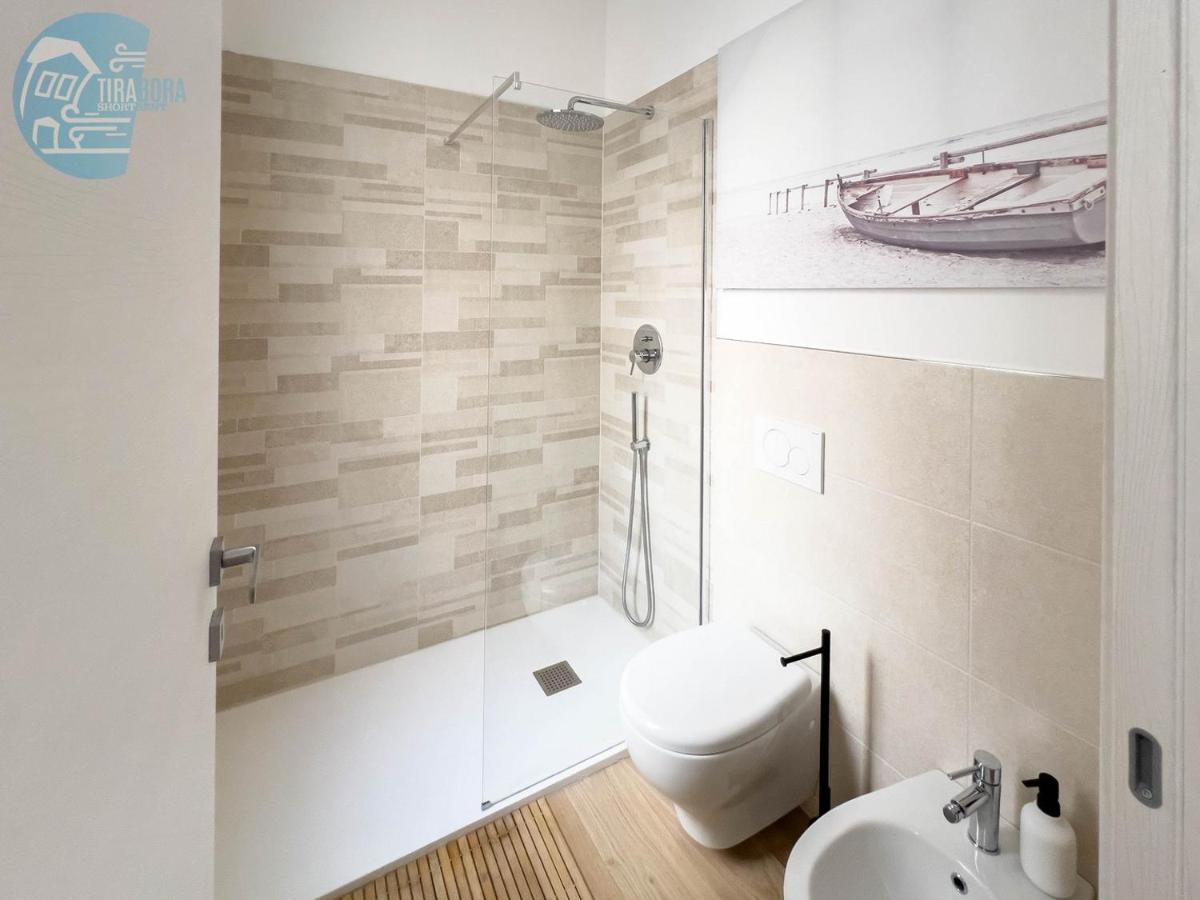 شقة Piazza Della Borsa 3C Tirabora Short Rent ترييستي المظهر الخارجي الصورة