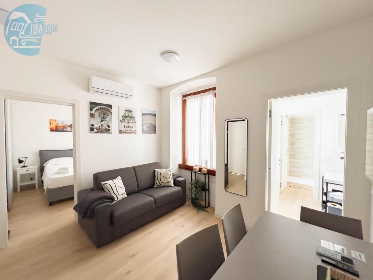 شقة Piazza Della Borsa 3C Tirabora Short Rent ترييستي المظهر الخارجي الصورة